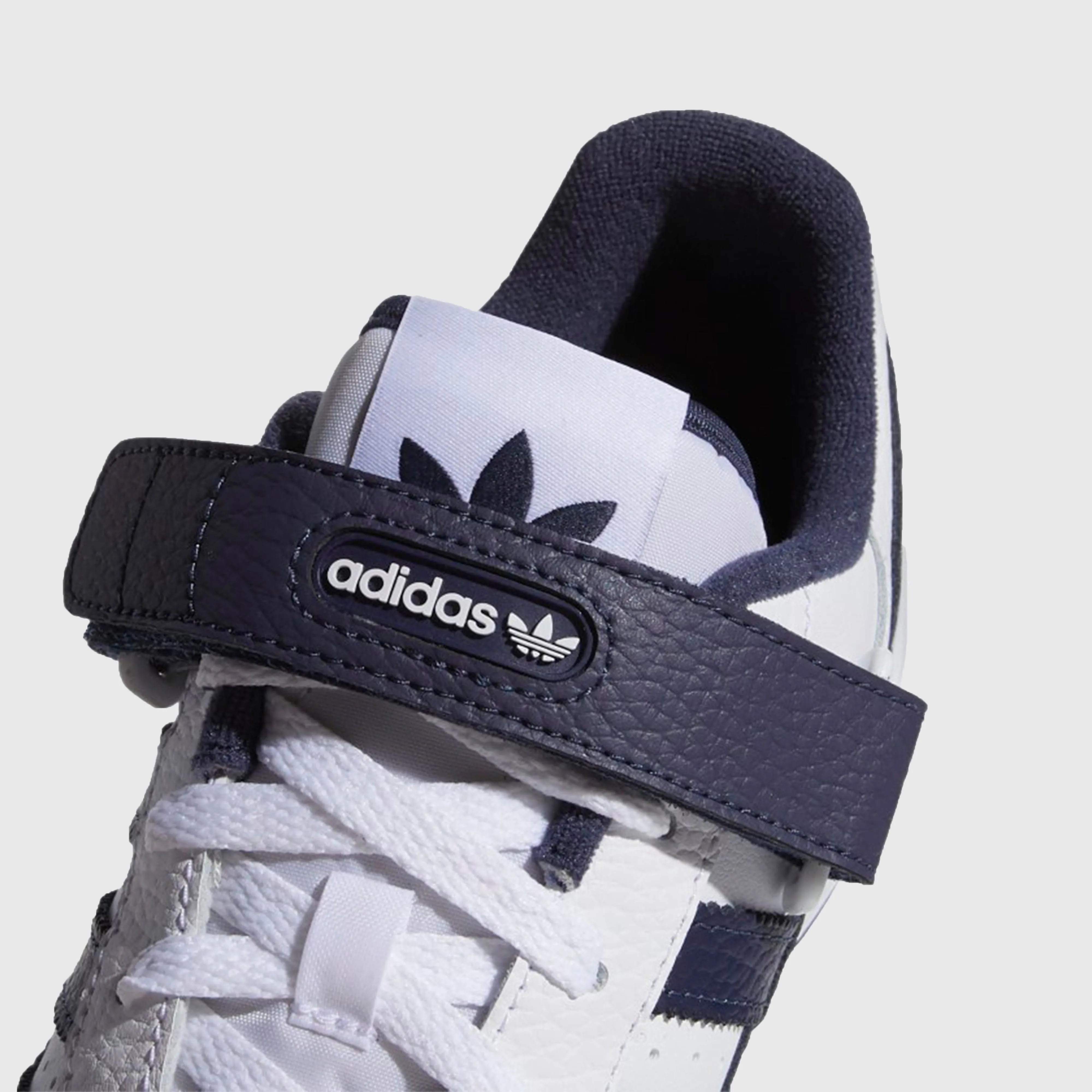 Adidas Forum Low - Cloud White / Shadow Navy / Cloud White