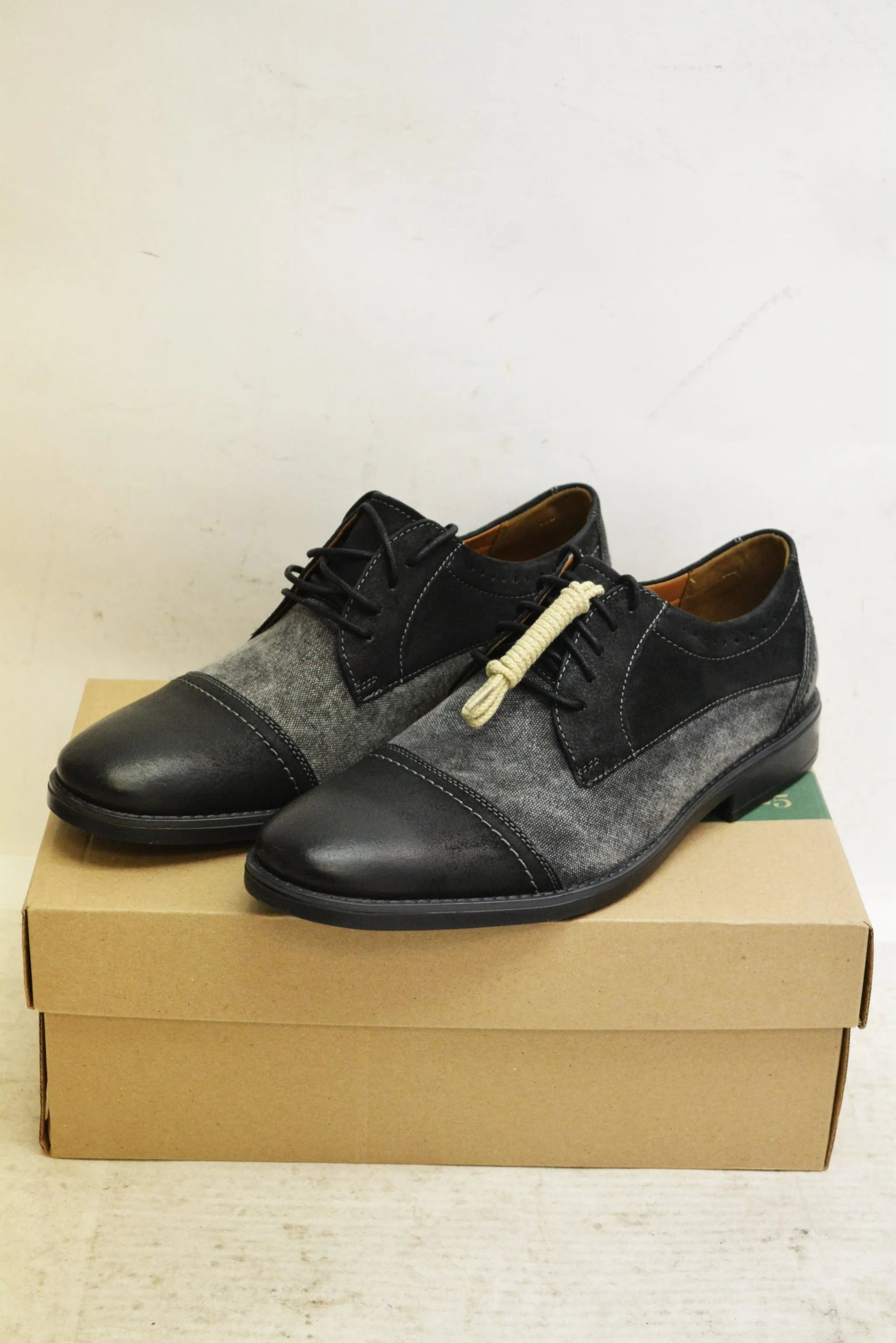 Clarks Men's Black Garren Cap-Toe Oxfords Leather Boots Shoes Size 10.5 Lace Up