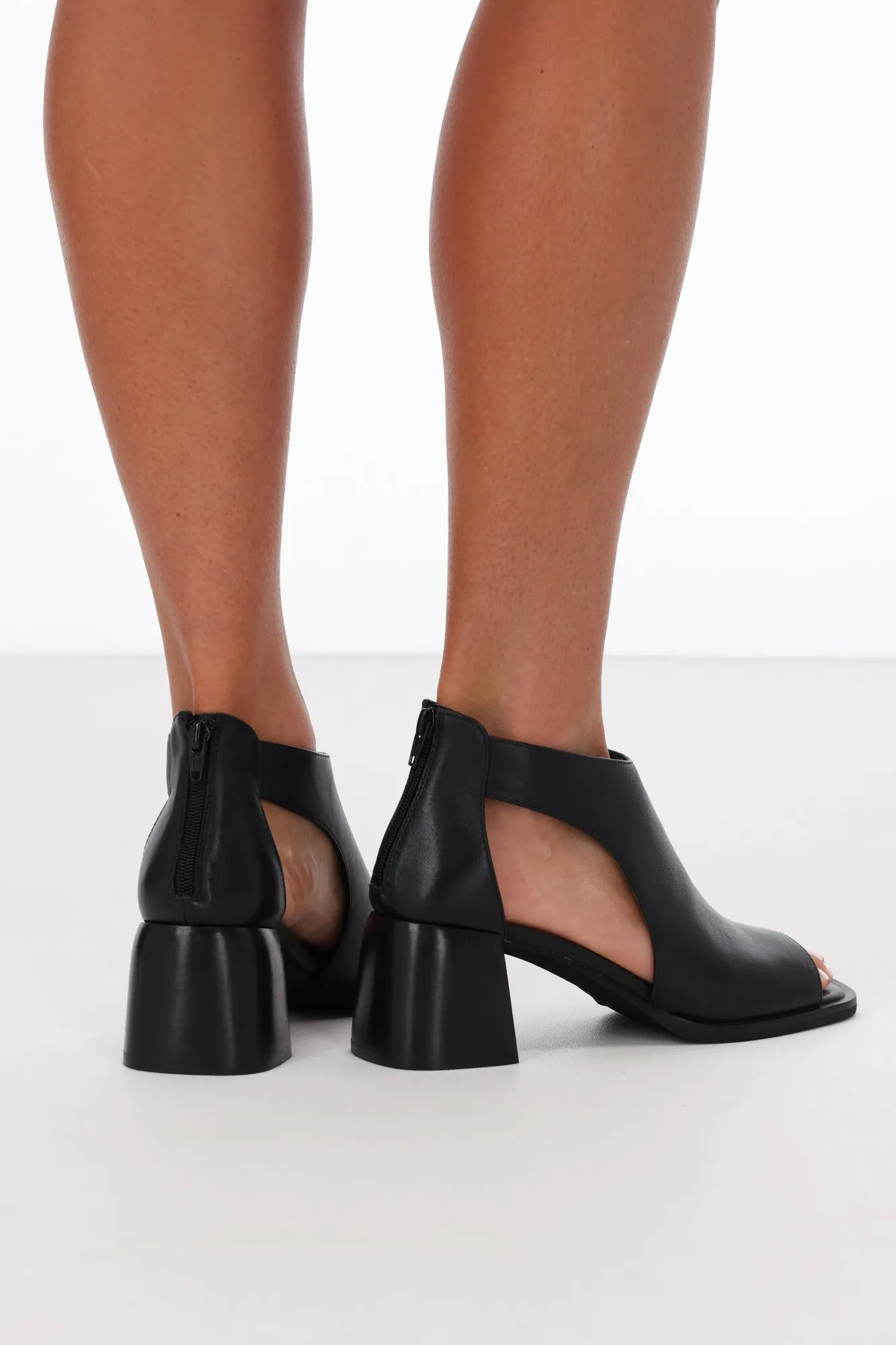 EOS Isolde Heel Onyx