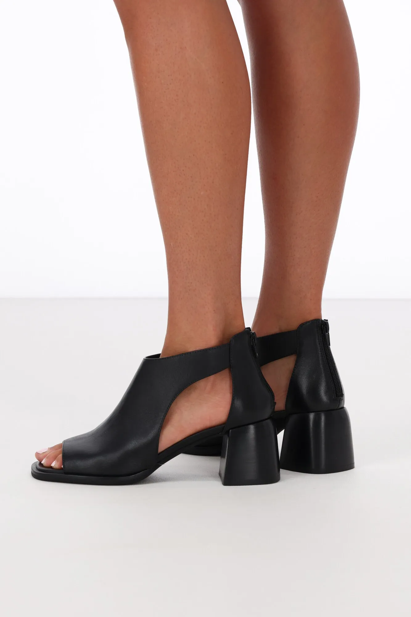 EOS Isolde Heel Onyx