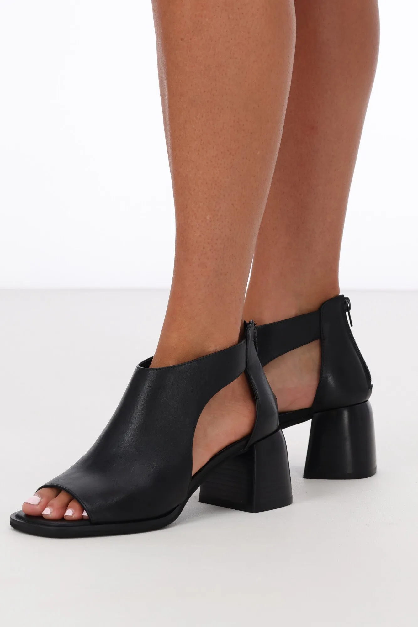 EOS Isolde Heel Onyx