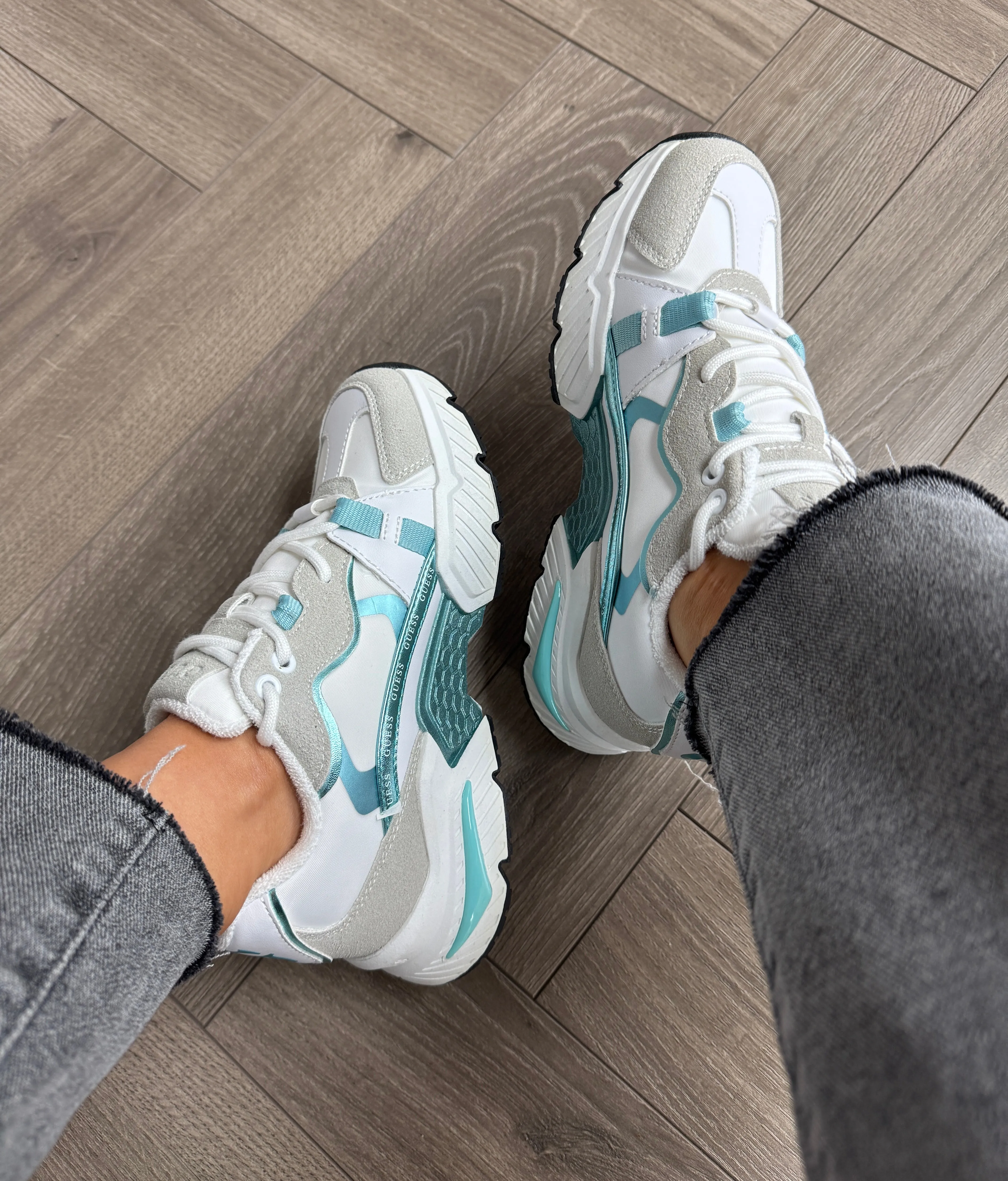 Guess (G23) Blue Metallic Chunky Trainer FLJCARELE12 - Whiaq (White/Blue)