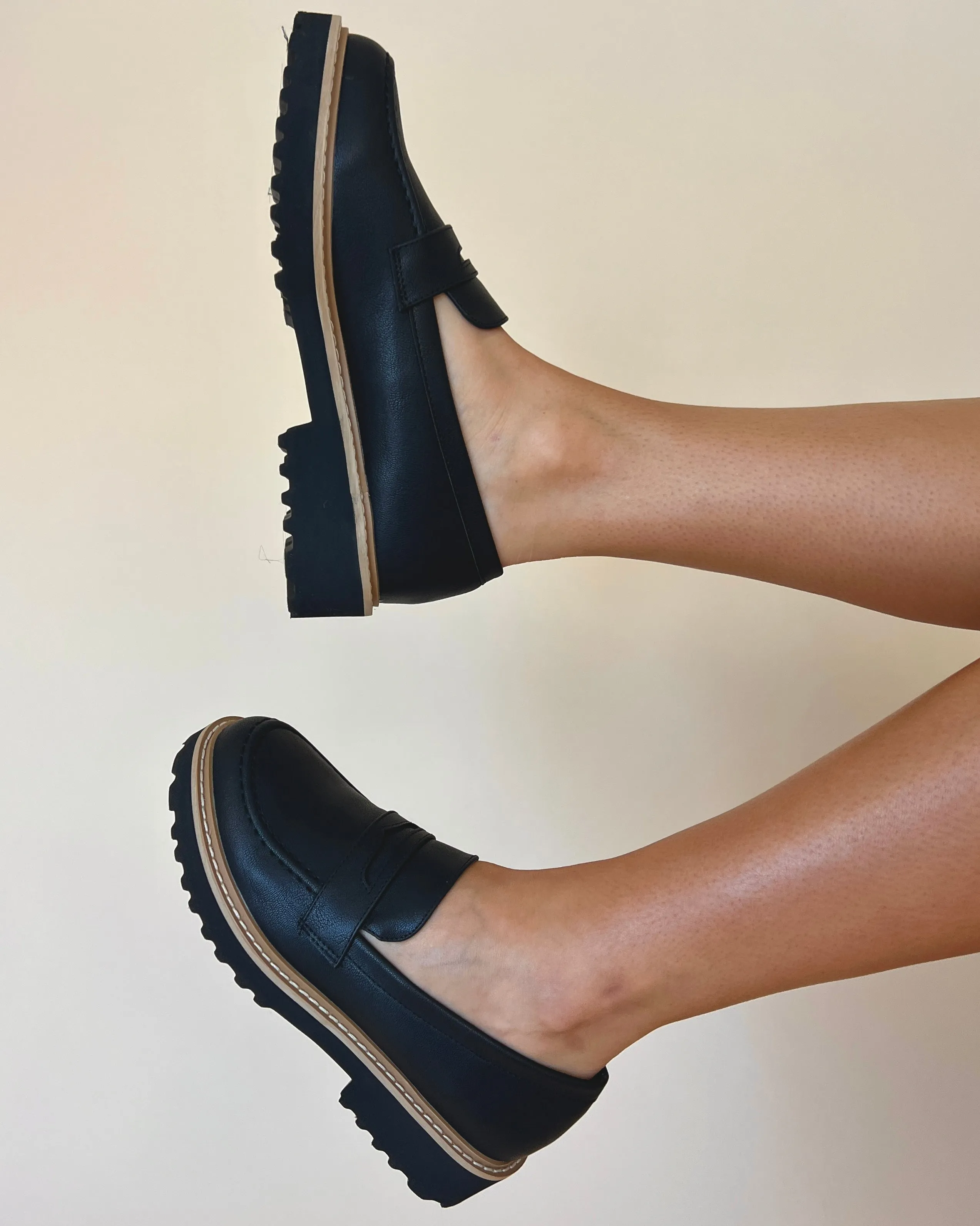 Mackenzie Black Smooth Suede Platform Loafer
