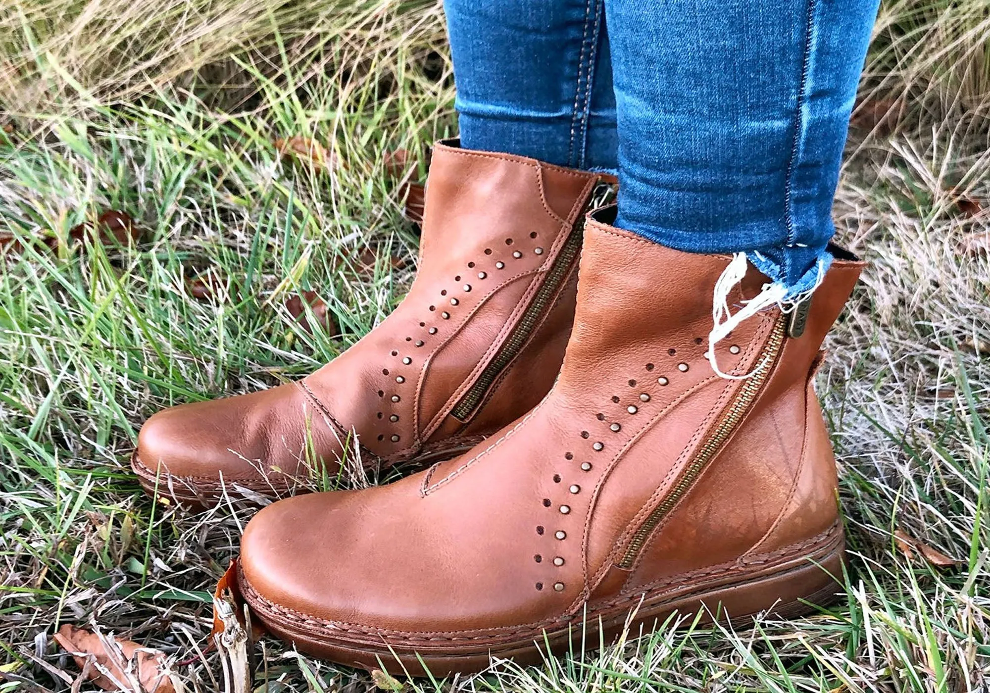 Naot Cetona Womens Wide Leather Comfortable Supportive Ankle Boots