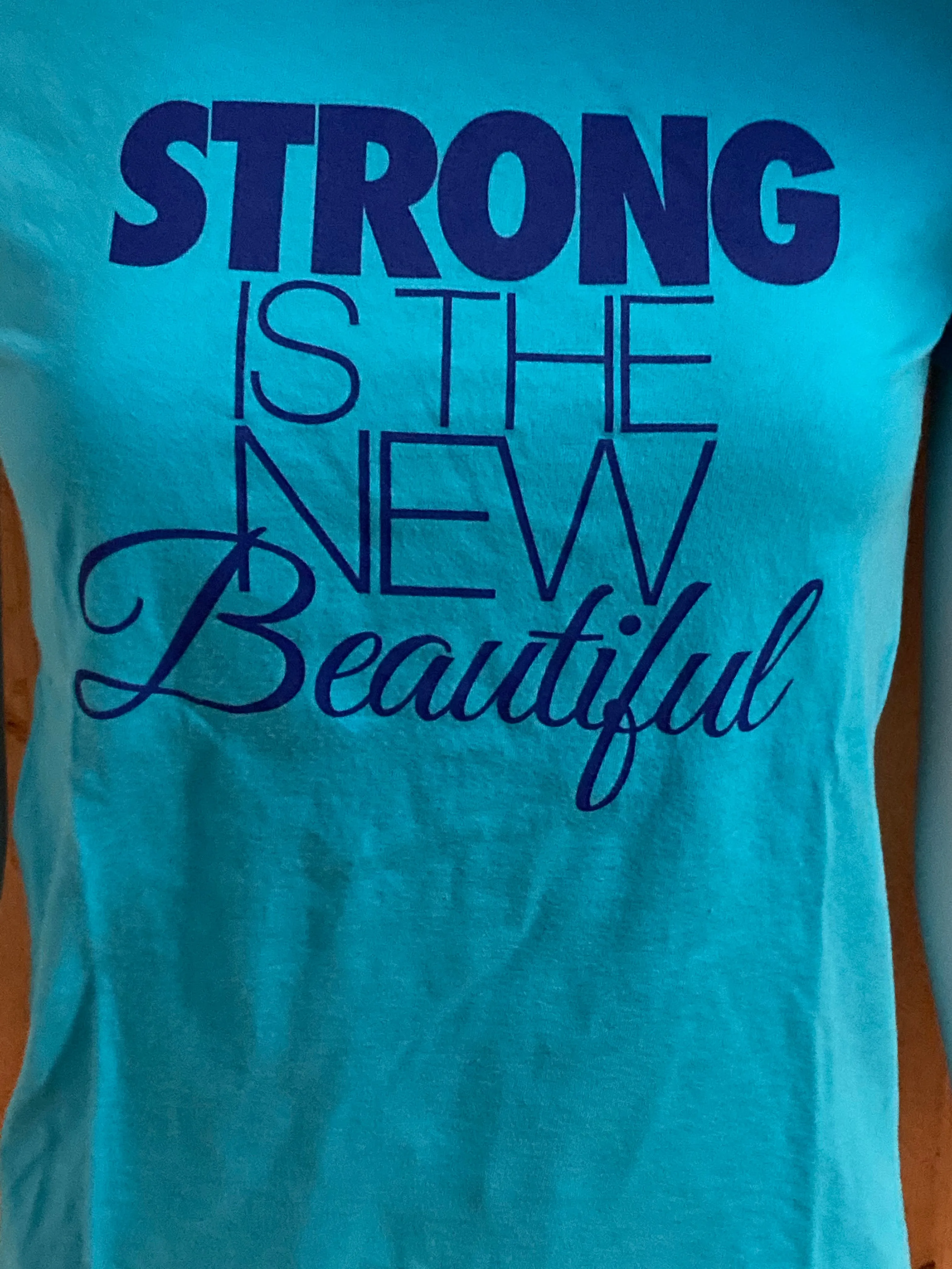 NIKE "STRONG IS THE NEW BEAUTIFUL" SLIM FIT Graphic Print Adult M Medium MD Teal T-Shirt Tee Shirt