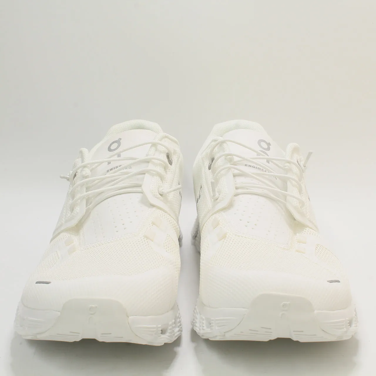 On Running Cloud 5 All White F Uk Size 9