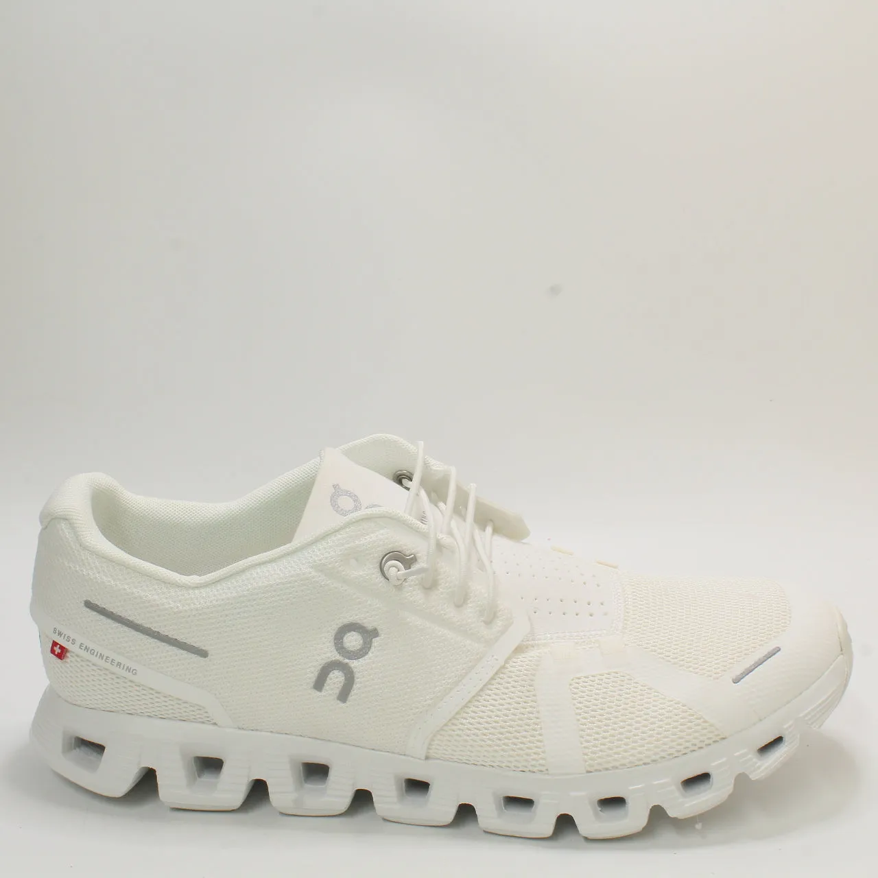 On Running Cloud 5 All White F Uk Size 9
