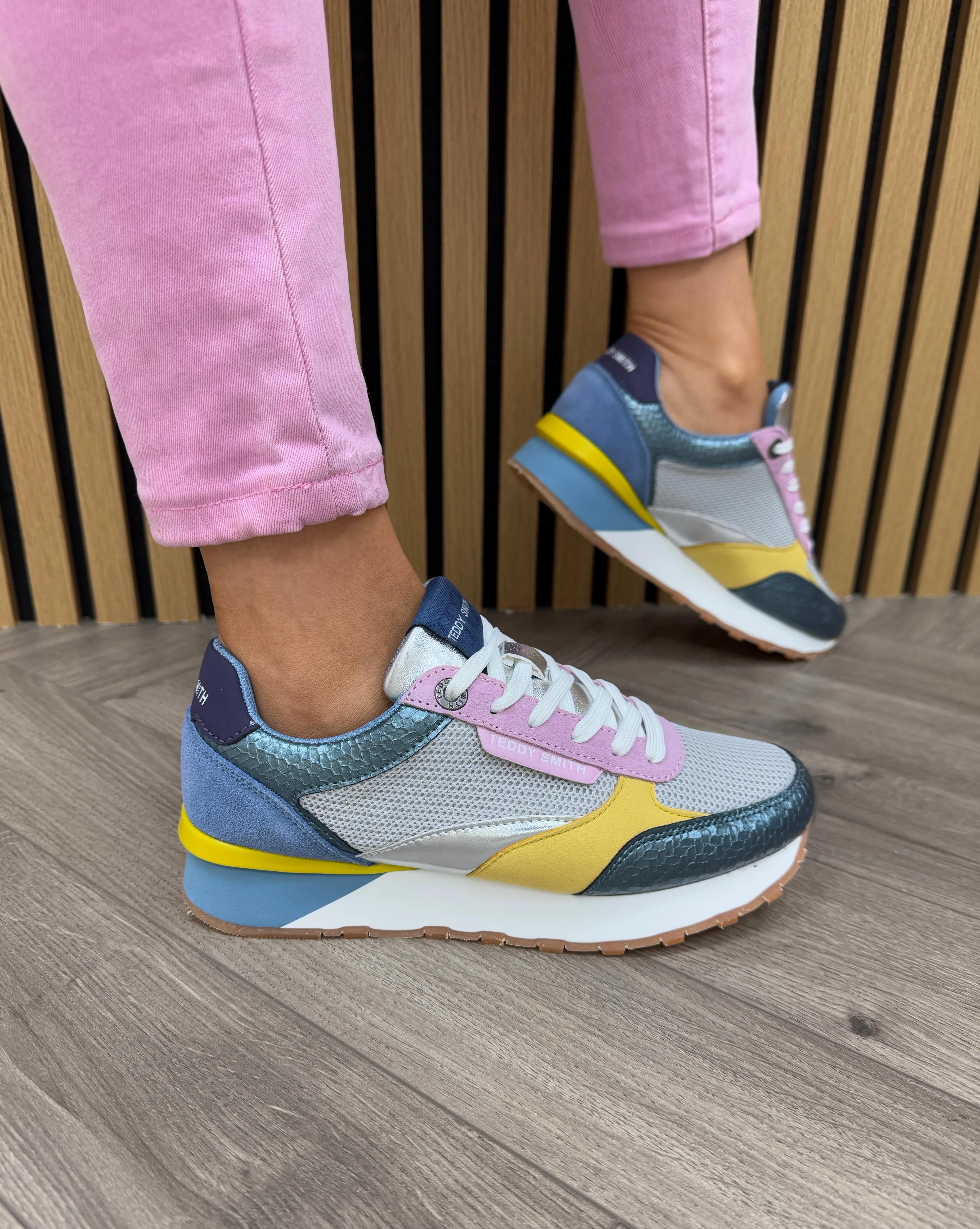 Teddy Smith (SS25) Chunky Trainer With Metallic Inserts 120141 - Jeans (TS8)