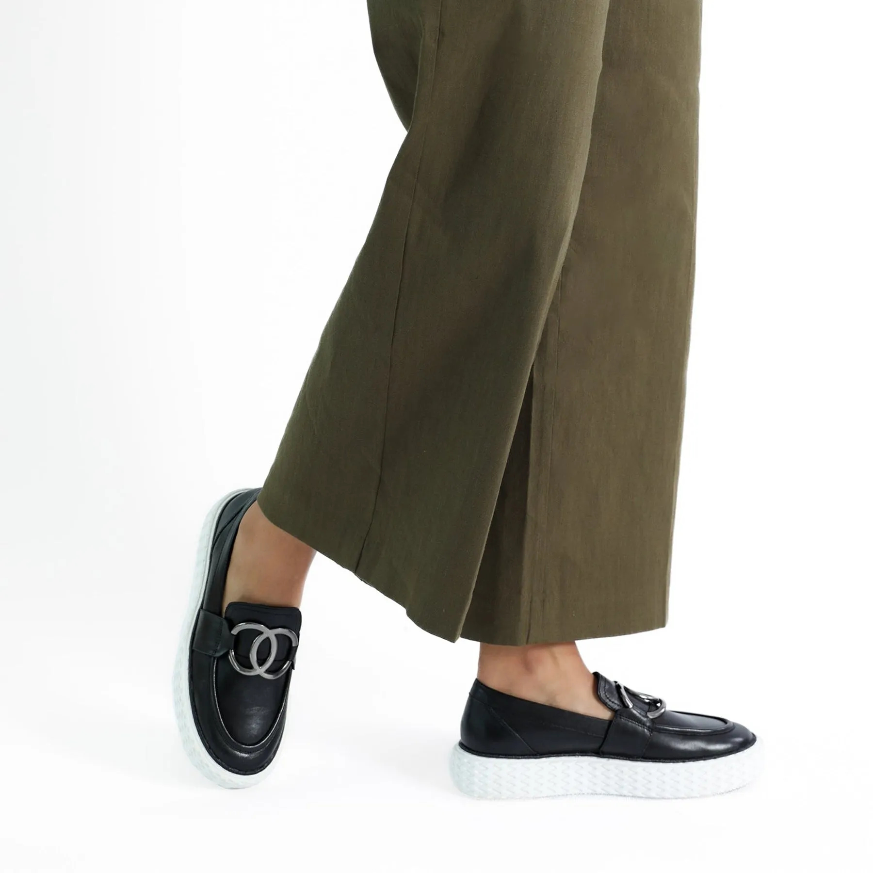 TRINA LEATHER LOAFER SNEAKERS