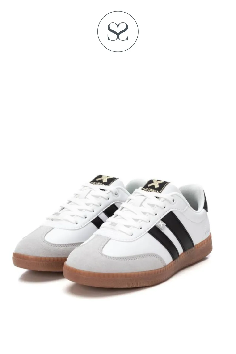 XTI 143485 WHITE & BLACK STRIPE LOW PROFILE TRAINERS